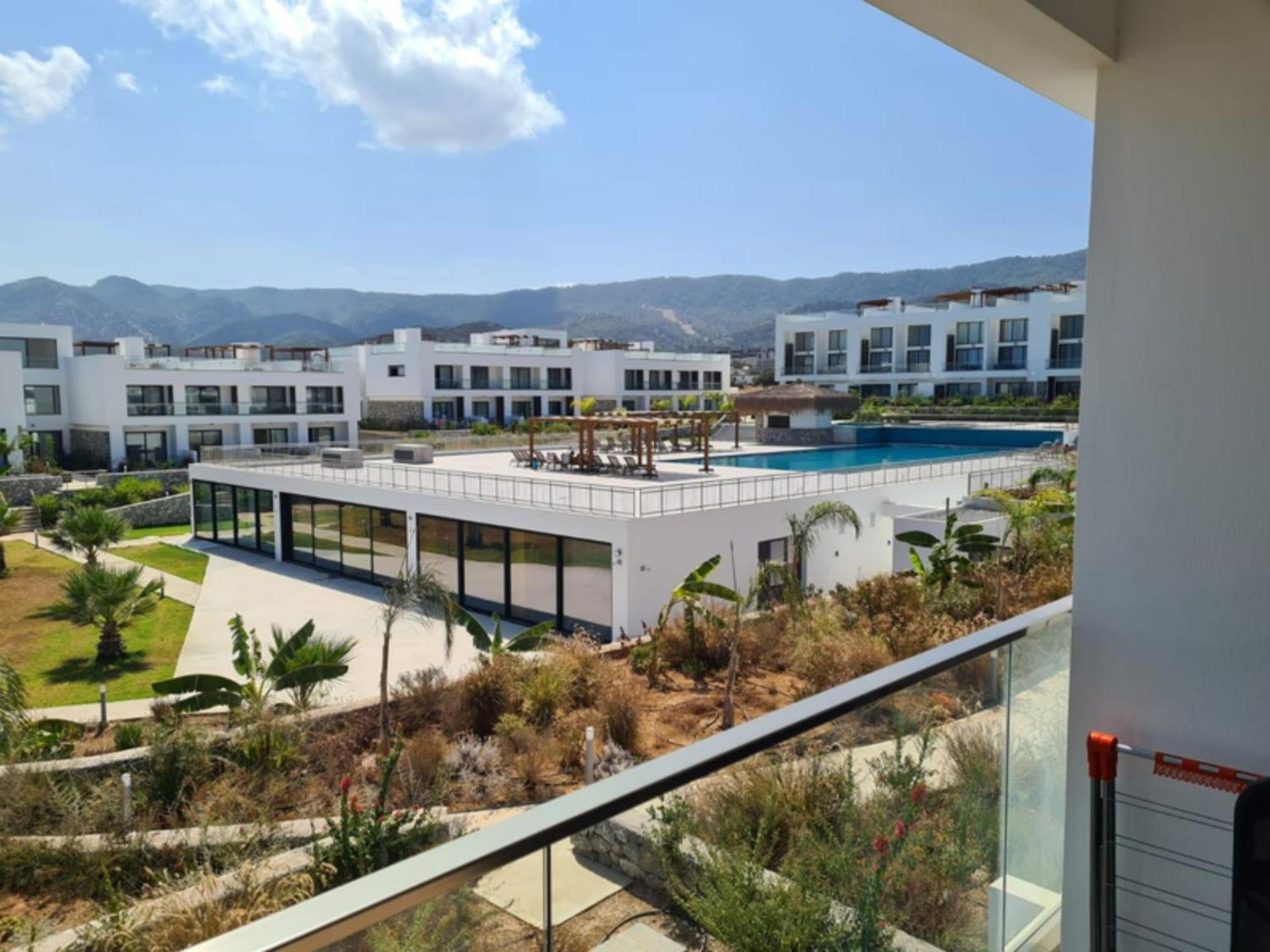 Beachfront Penthouse Studio Apartment, Eco Wellness Resort, Heated Pool キレニア エクステリア 写真