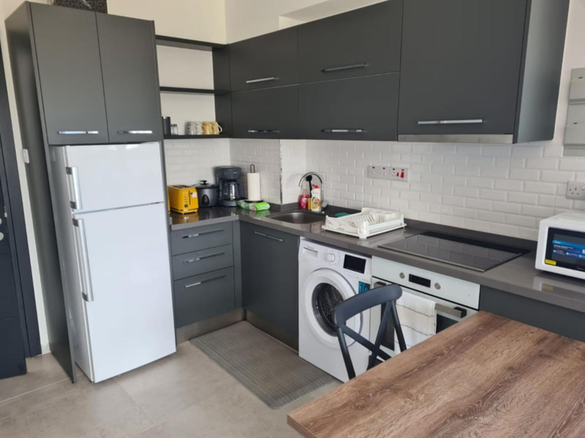 Beachfront Penthouse Studio Apartment, Eco Wellness Resort, Heated Pool キレニア エクステリア 写真